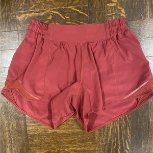 Lululemon Size 6 Hotty Hot Short II Long 4" Inseam Liner Burgundy